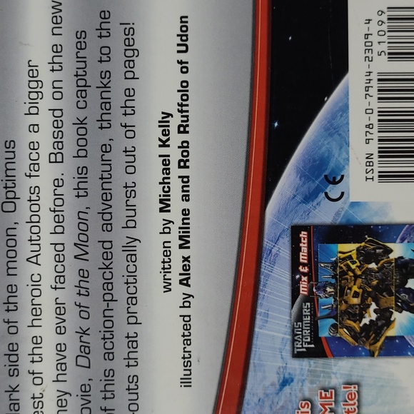 2011 HASBRO "TRANSFORMERS DARK OF THE MOON" ACTION POP-UP BOOK - READERS DIGEST - Picture 7 of 14